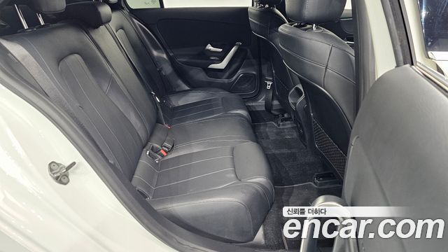 Mercedes-Benz A-Class 2021 — photo 16