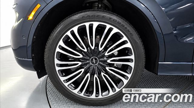 Lincoln Aviator 2022 — photo 5