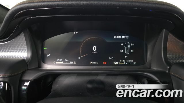 Lincoln Aviator 2022 — photo 11