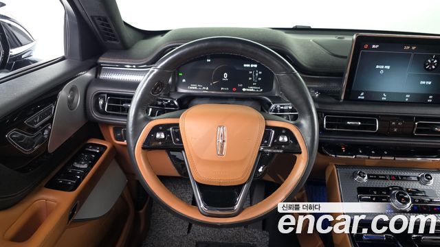 Lincoln Aviator 2022 — photo 19
