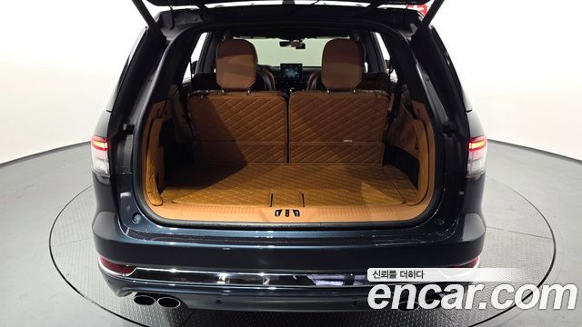Lincoln Aviator 2022 — photo 26