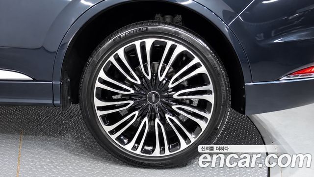 Lincoln Aviator 2022 — photo 7