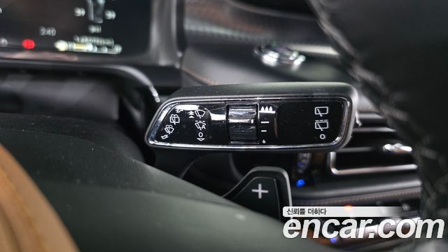 Lincoln Aviator 2022 — photo 29
