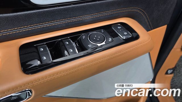 Lincoln Aviator 2022 — photo 30