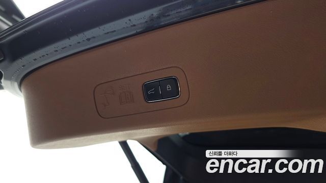 Lincoln Aviator 2022 — photo 31
