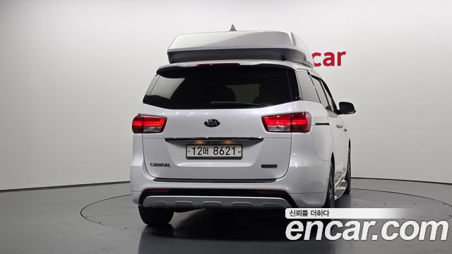 Kia Canival 2016 — photo 4