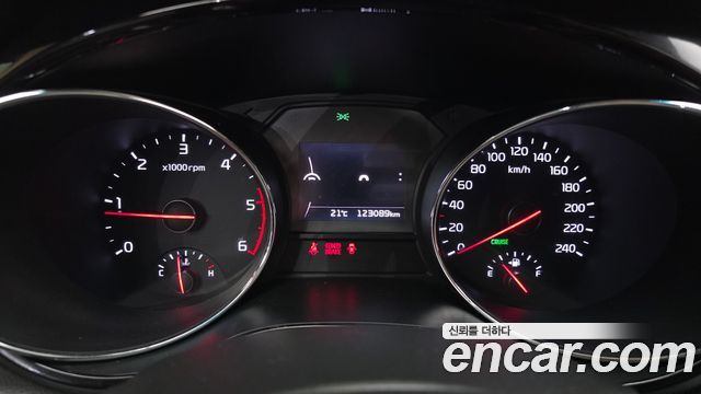 Kia Canival 2016 — photo 11