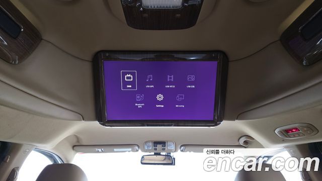 Kia Canival 2016 — photo 25