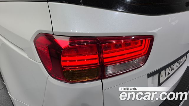 Kia Canival 2016 — photo 9