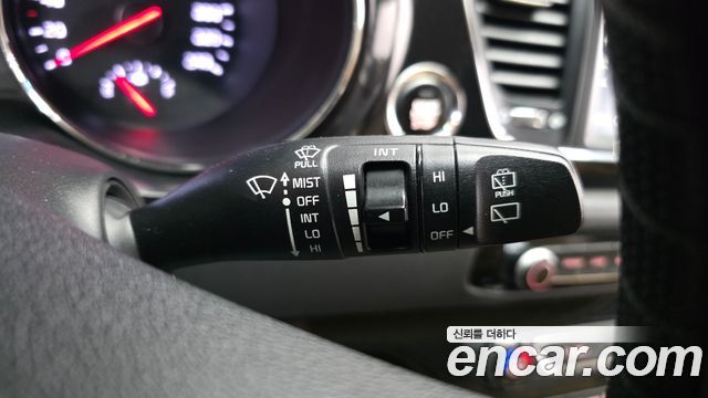 Kia Canival 2016 — photo 28