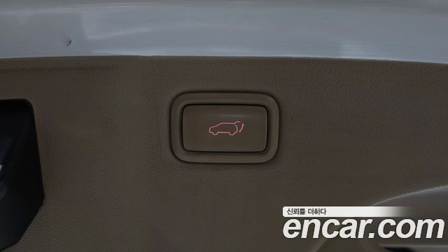 Kia Canival 2016 — photo 30