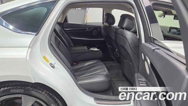 Genesis G80 2022 — photo 17
