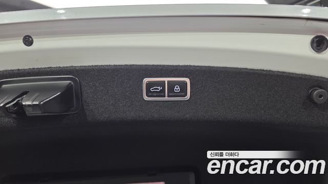 Genesis G80 2022 — photo 22