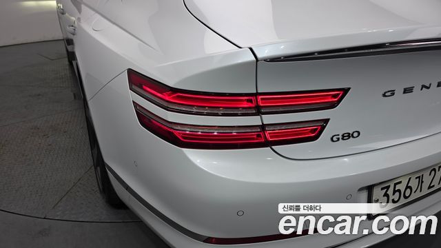 Genesis G80 2022 — photo 9