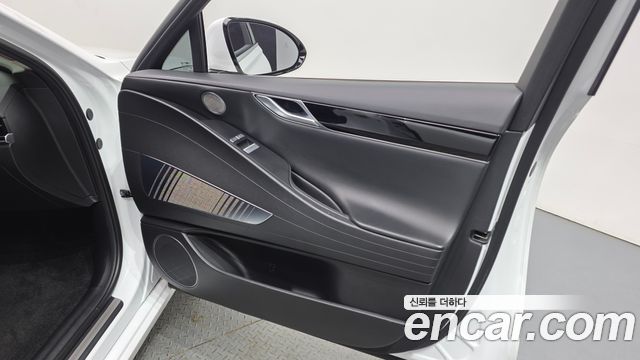 Genesis G80 2022 — photo 14