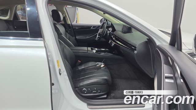 Genesis G80 2022 — photo 16