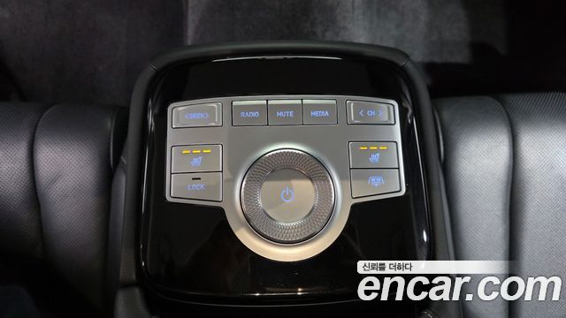 Genesis G80 2022 — photo 38