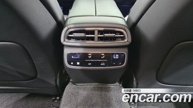 Genesis G80 2022 — photo 39