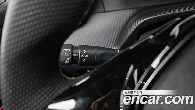 Peugeot 2008 2023 — photo 25