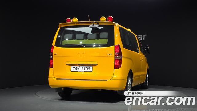 Hyundai Starex 2019 — photo 4