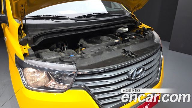 Hyundai Starex 2019 — photo 6