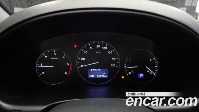 Hyundai Starex 2019 — photo 11
