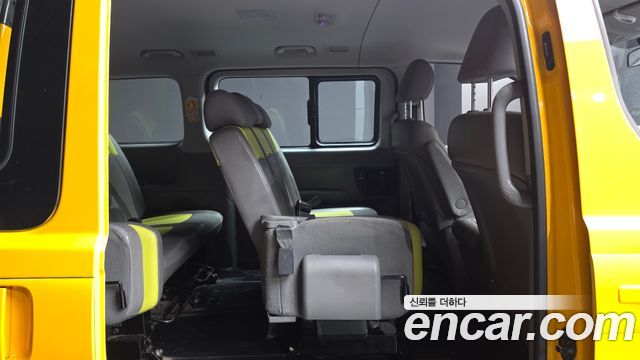Hyundai Starex 2019 — photo 18