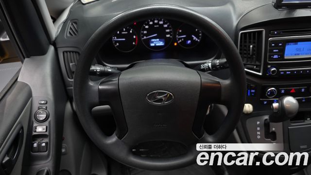 Hyundai Starex 2019 — photo 19