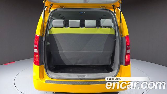 Hyundai Starex 2019 — photo 26
