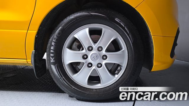 Hyundai Starex 2019 — photo 7