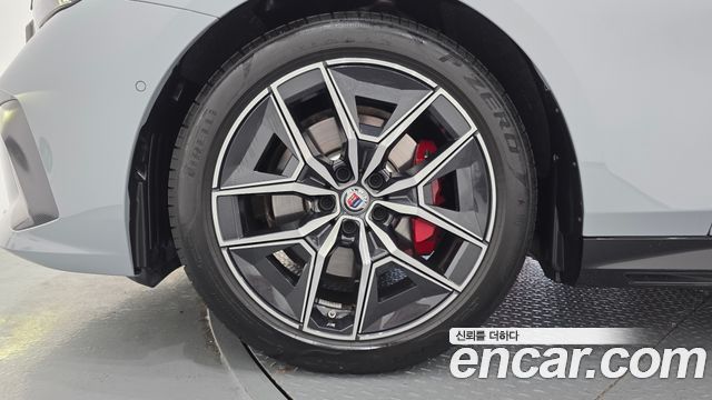 BMW 5-Series 2025 — photo 5