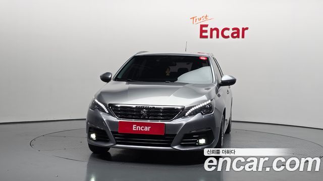 Peugeot 308 2018 — photo 3