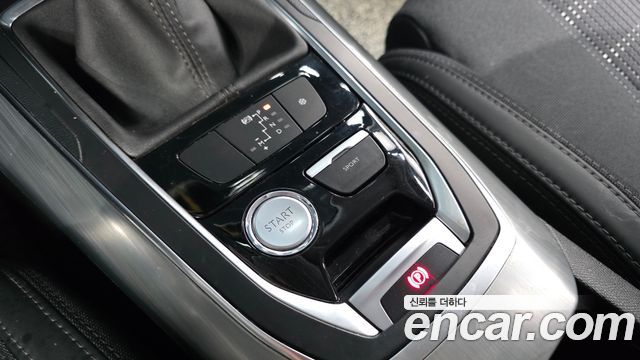 Peugeot 308 2018 — photo 16