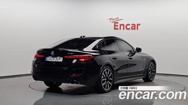 BMW 4-Series 2025 — photo 2