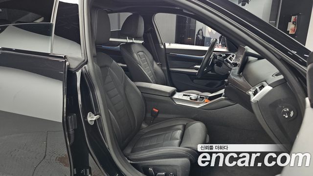 BMW 4-Series 2025 — photo 18