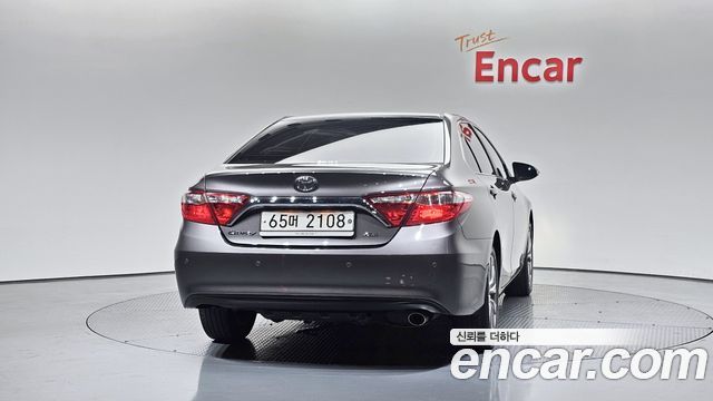 Toyota Camry 2017 — photo 4