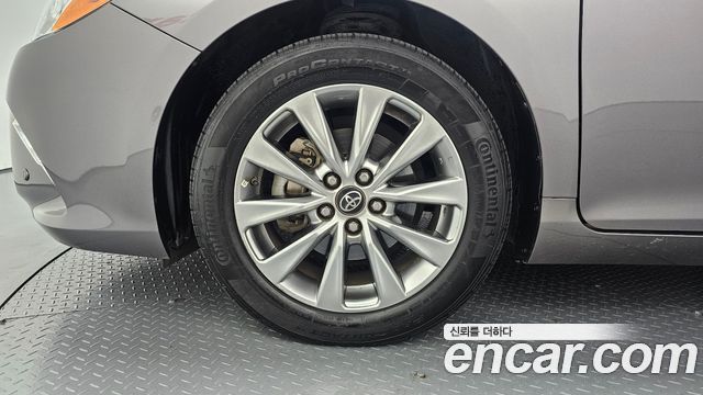 Toyota Camry 2017 — photo 5