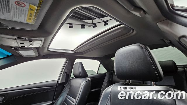 Toyota Camry 2017 — photo 19