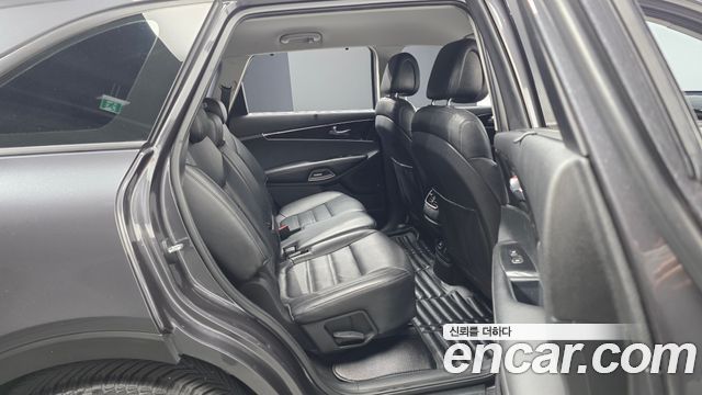Kia Sorento 2015 — photo 17