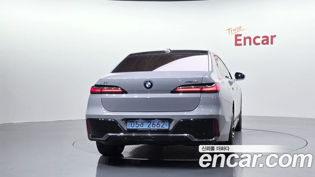 BMW i7 2023 — photo 4
