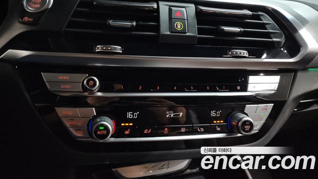 BMW X4 2020 — photo 31