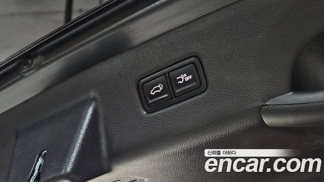 Kia Canival 2023 — photo 25