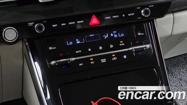 Kia Canival 2023 — photo 29