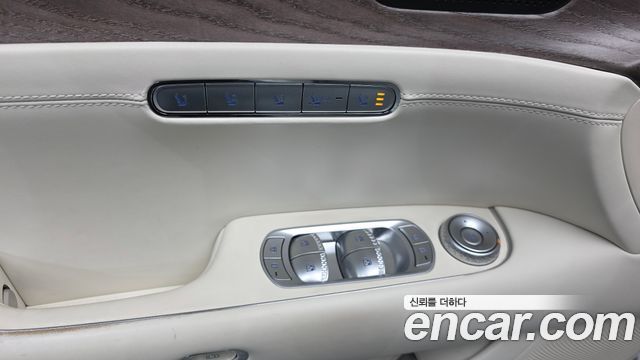 Genesis G90 2022 — photo 20