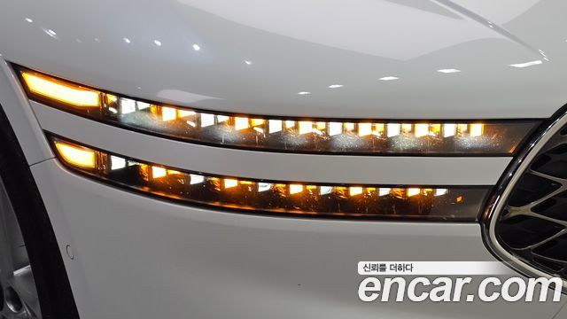 Genesis G90 2022 — photo 8