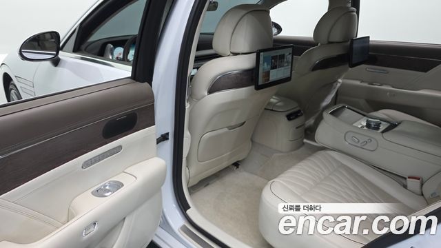 Genesis G90 2022 — photo 31