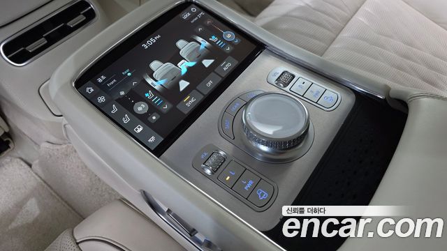 Genesis G90 2022 — photo 33