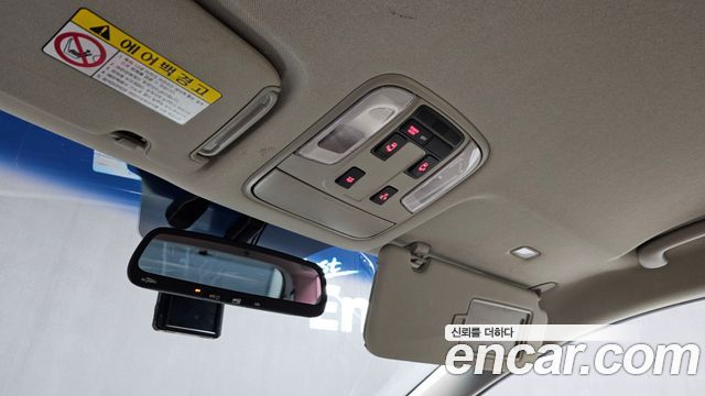 Kia Canival 2016 — photo 19