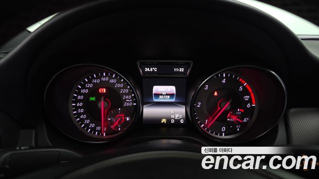 Mercedes-Benz CLA-Class 2016 — photo 8