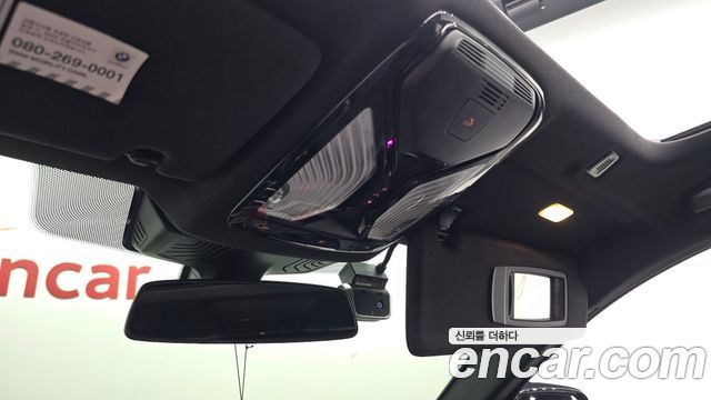 BMW 5-Series 2019 — photo 28